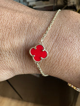 Load image into Gallery viewer, Pulsera flor roja 10k
